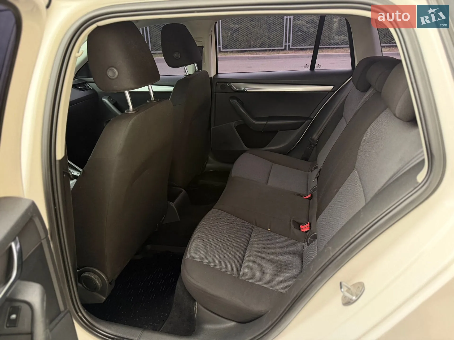 2013 Skoda Octavia - мініатюра 19