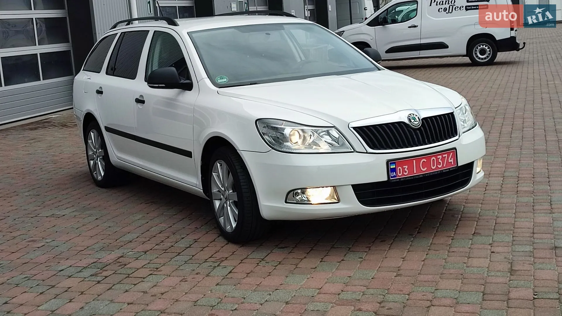 2011 Skoda Octavia - мініатюра 16