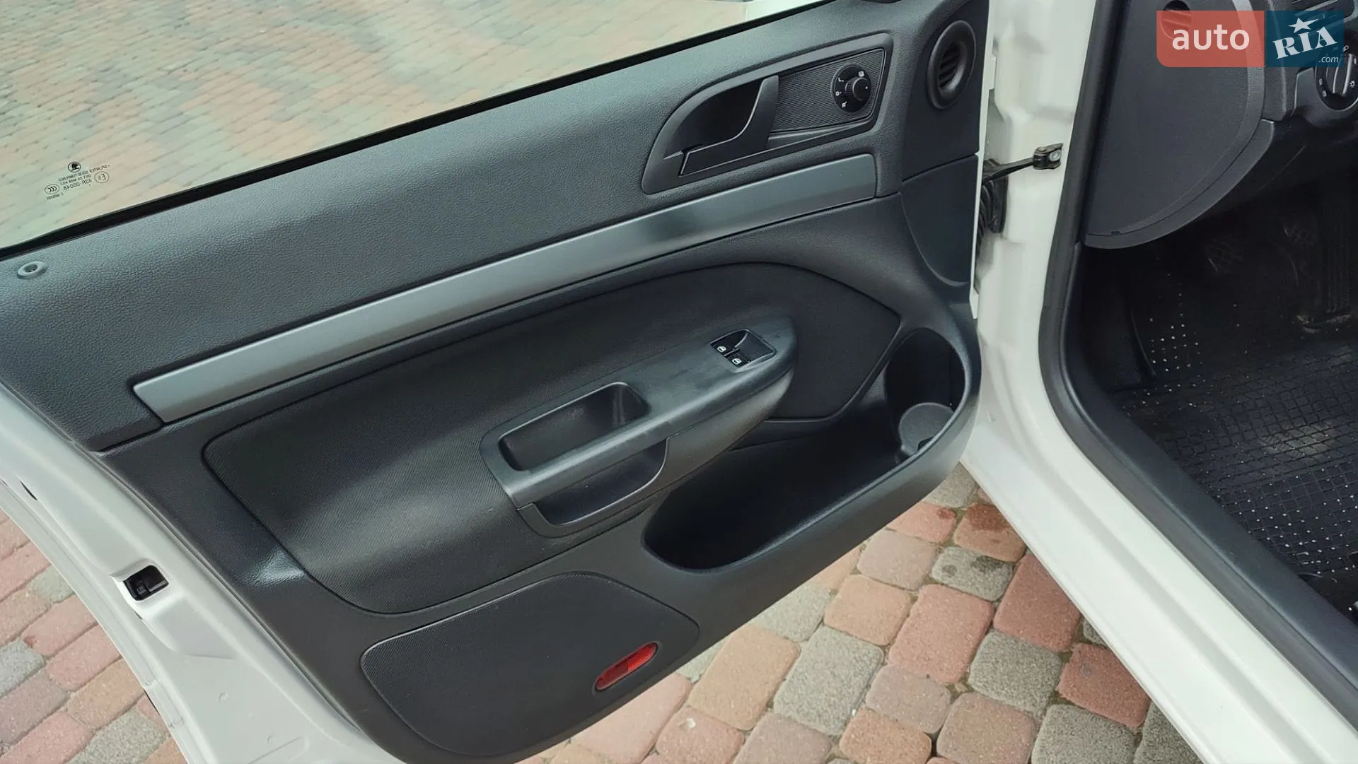 2011 Skoda Octavia - мініатюра 47