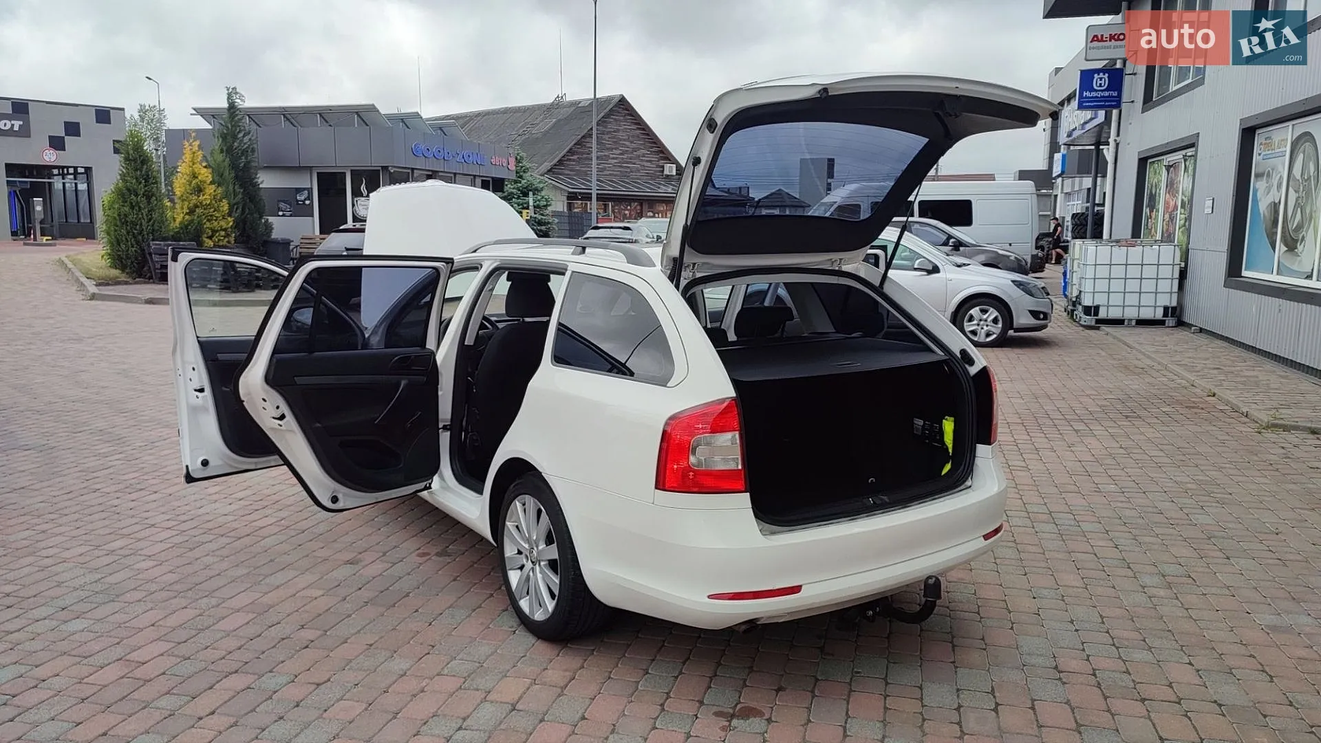2011 Skoda Octavia - мініатюра 83
