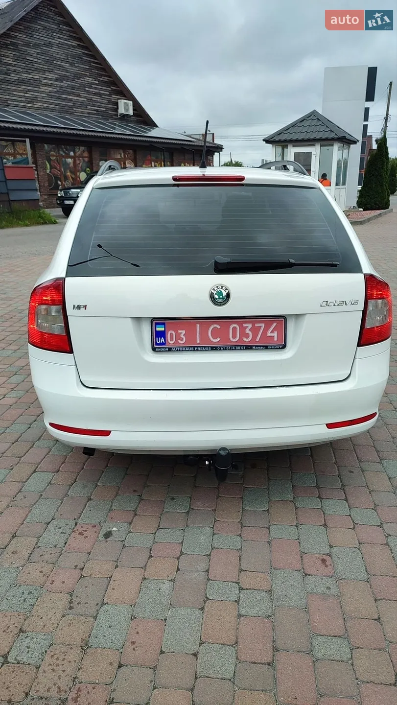 2011 Skoda Octavia - мініатюра 108