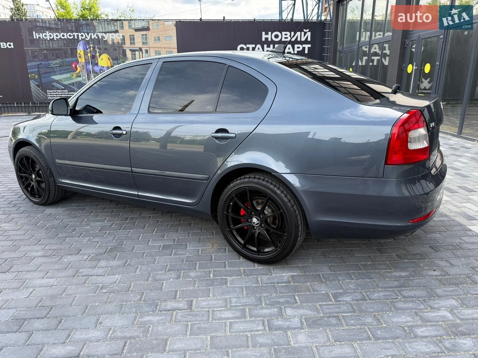 2010 Skoda Octavia - мініатюра 5