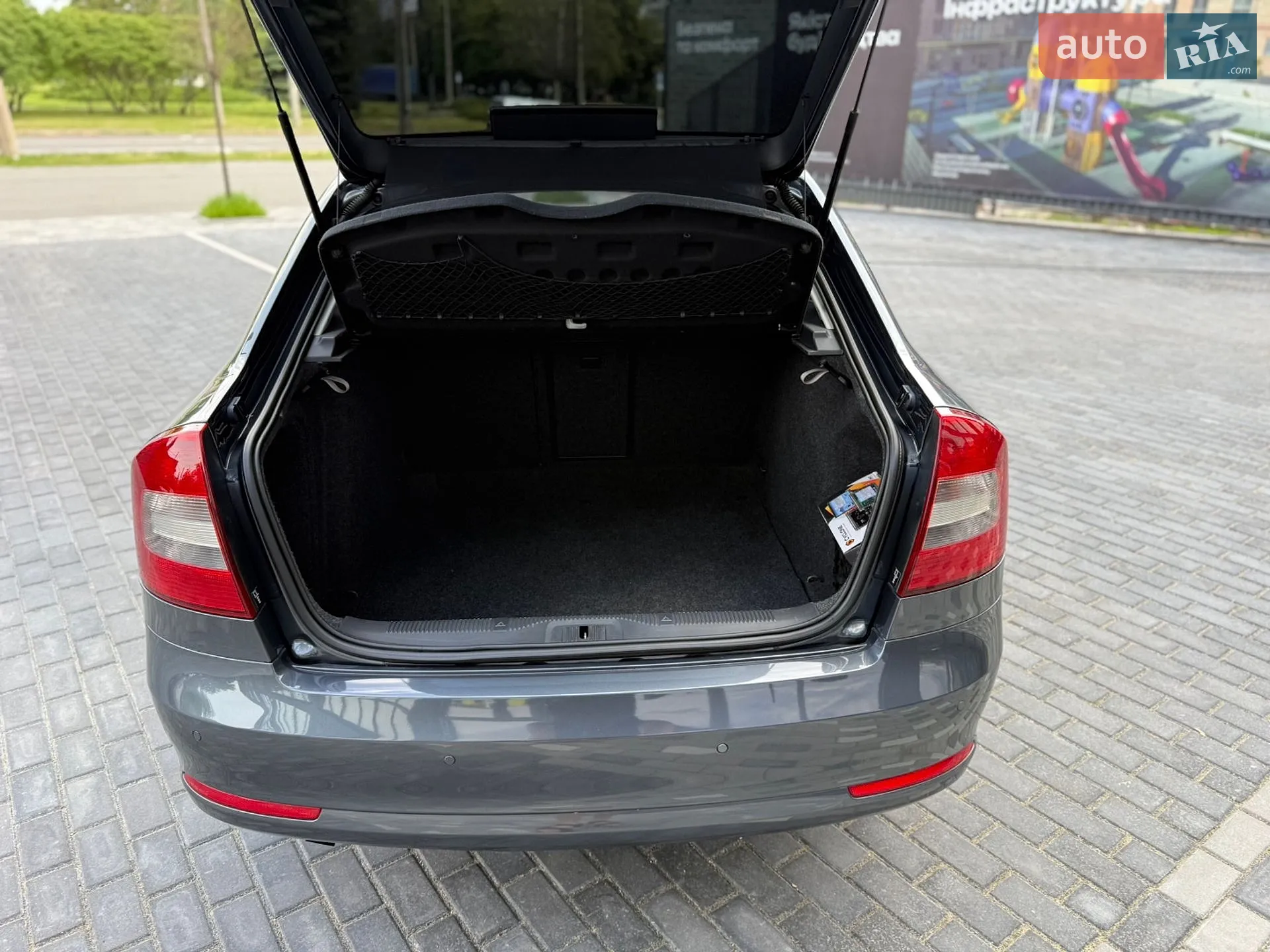 2010 Skoda Octavia - мініатюра 22
