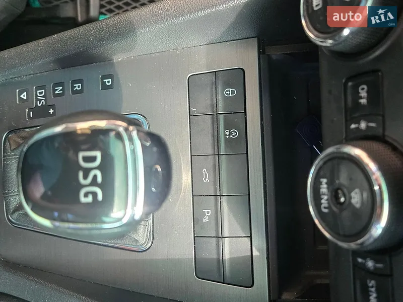 Skoda Octavia 2016 VIN TMBJJ7NE7G0201080 фото оголошення 10 з 64