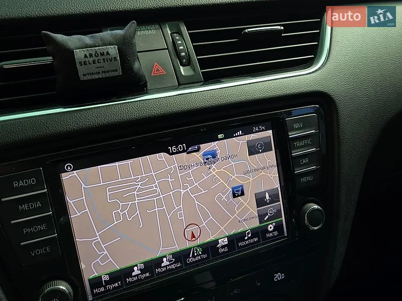 Skoda Octavia 2016 VIN TMBJJ7NE7G0201080 фото оголошення 34 з 64