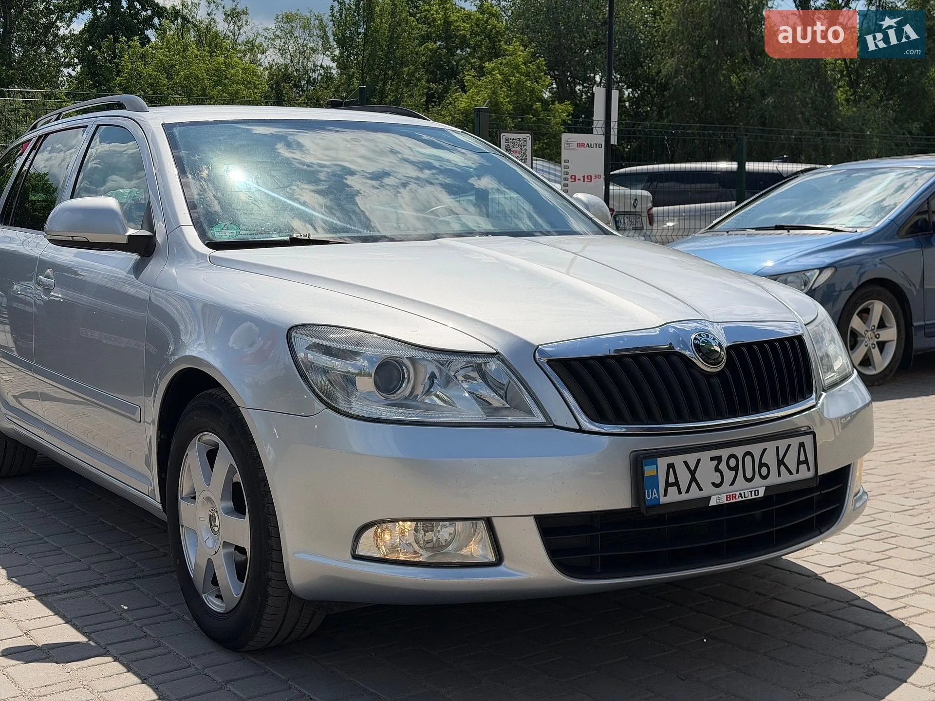 2010 Skoda Octavia - мініатюра 8