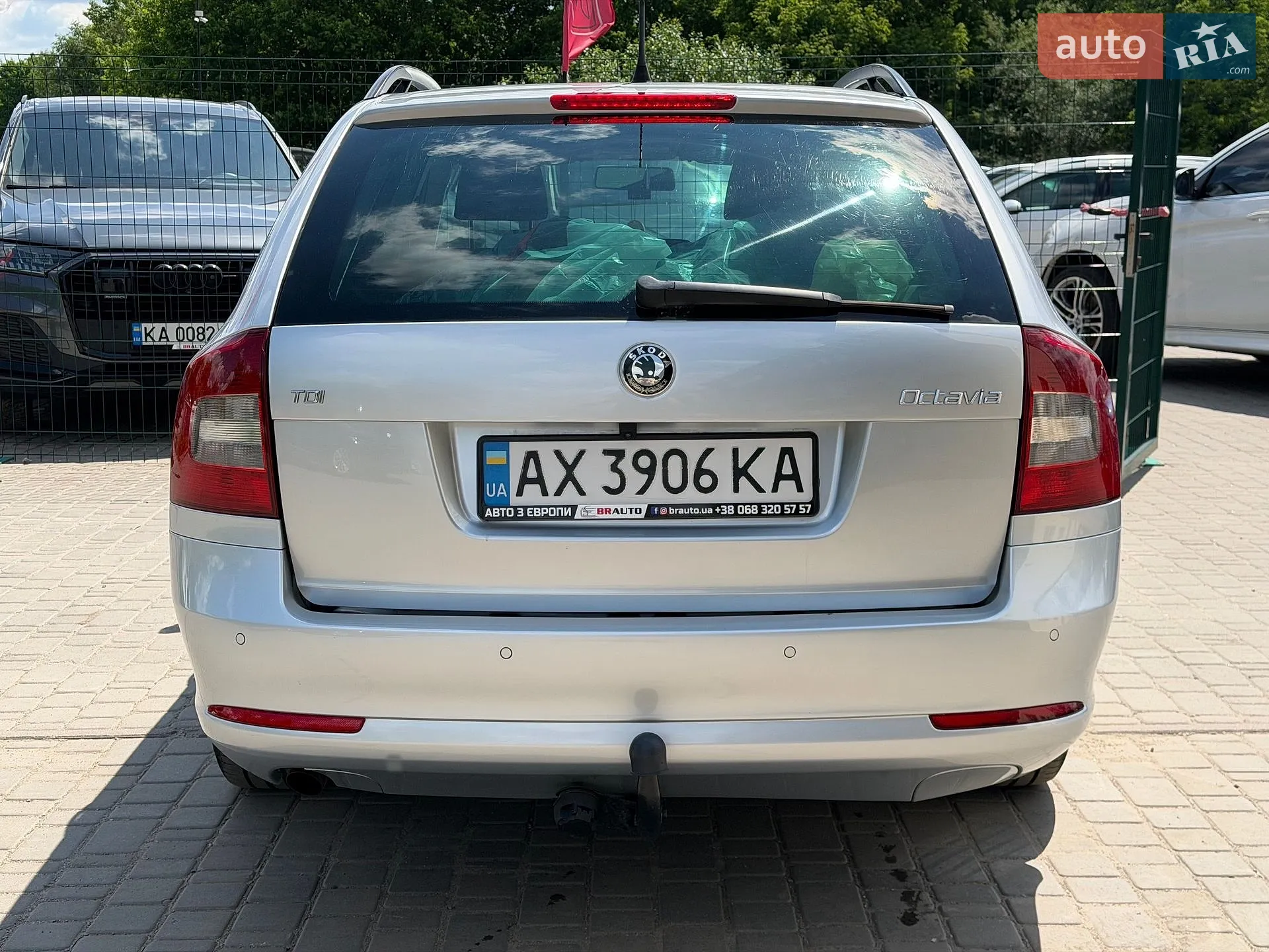 2010 Skoda Octavia - мініатюра 17
