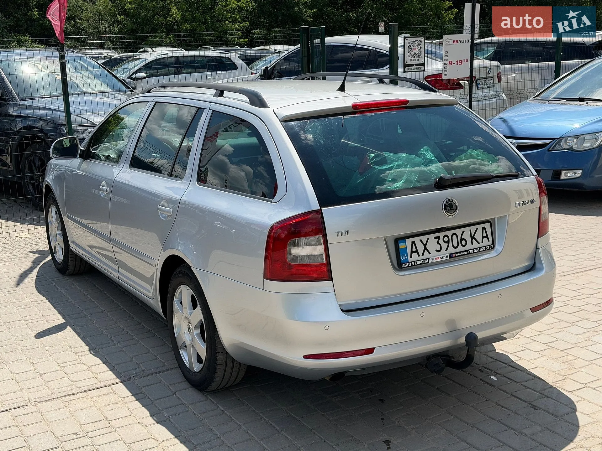 2010 Skoda Octavia - мініатюра 20