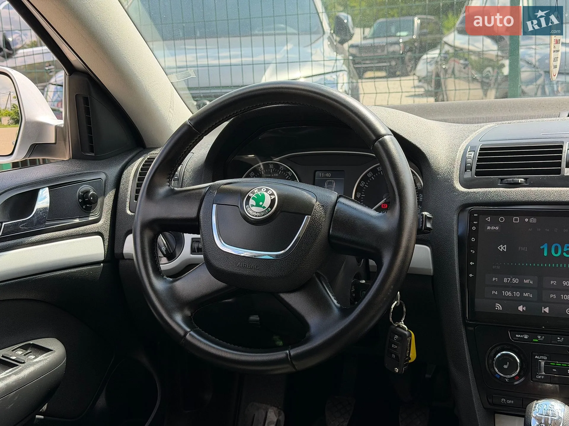 2010 Skoda Octavia - мініатюра 35