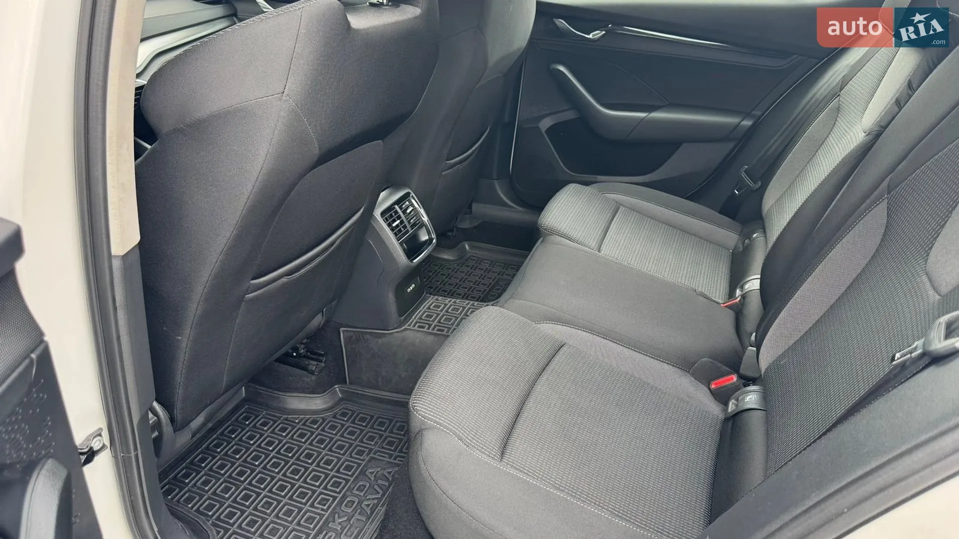 2021 Skoda Octavia - мініатюра 11