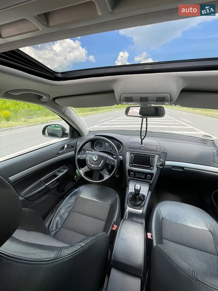 2010 Skoda Octavia - мініатюра 38
