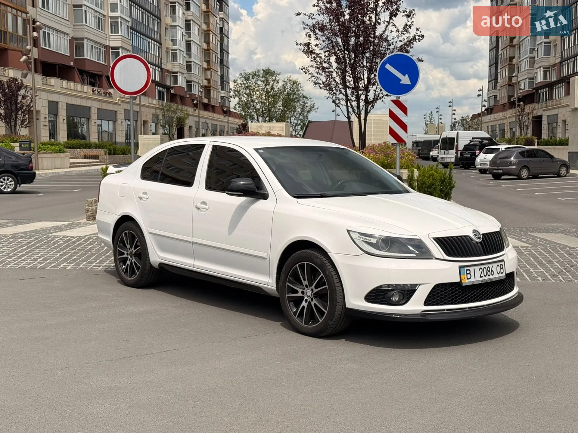 2011 Skoda Octavia - мініатюра 2