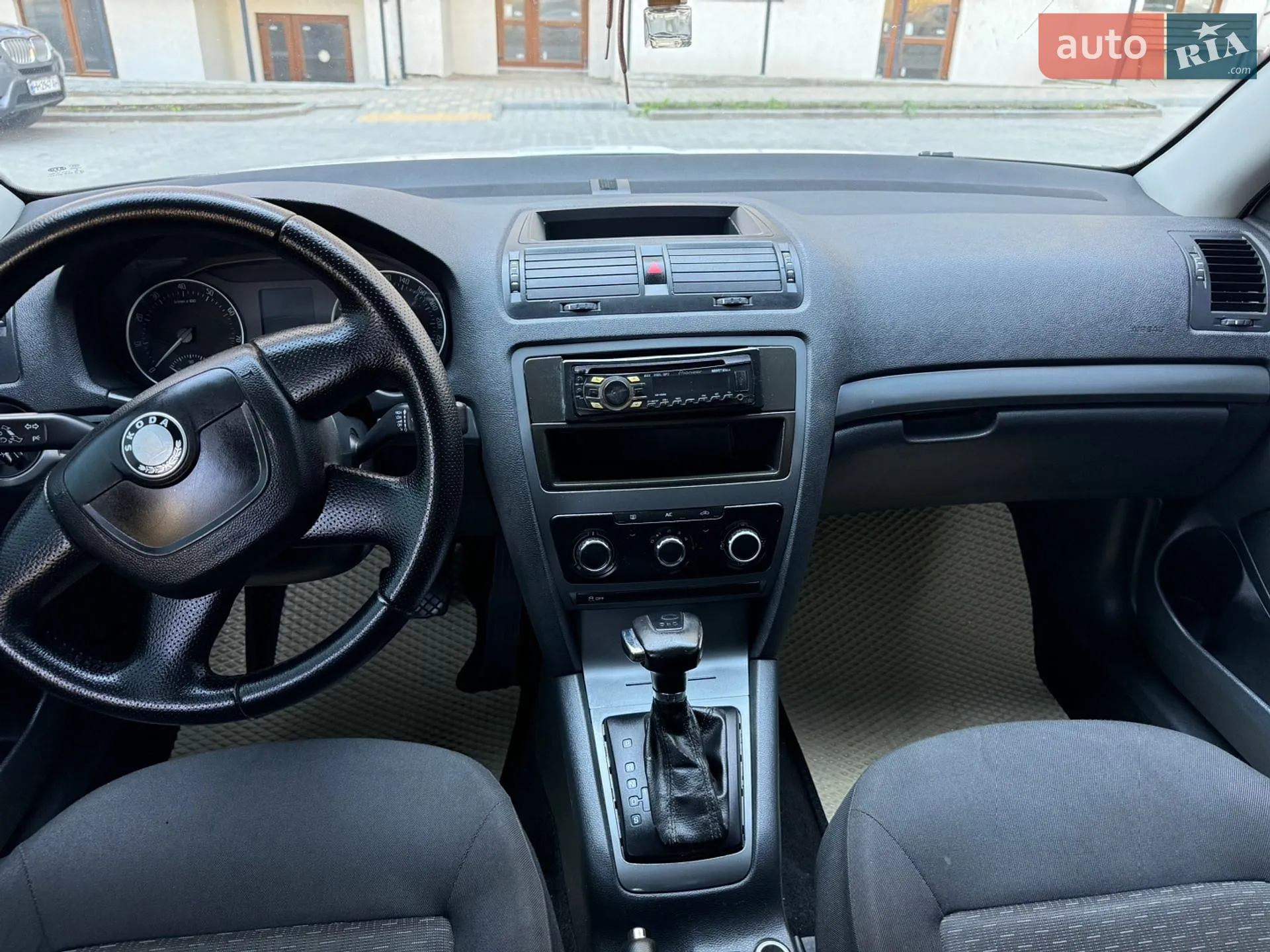 2012 Skoda Octavia - мініатюра 13