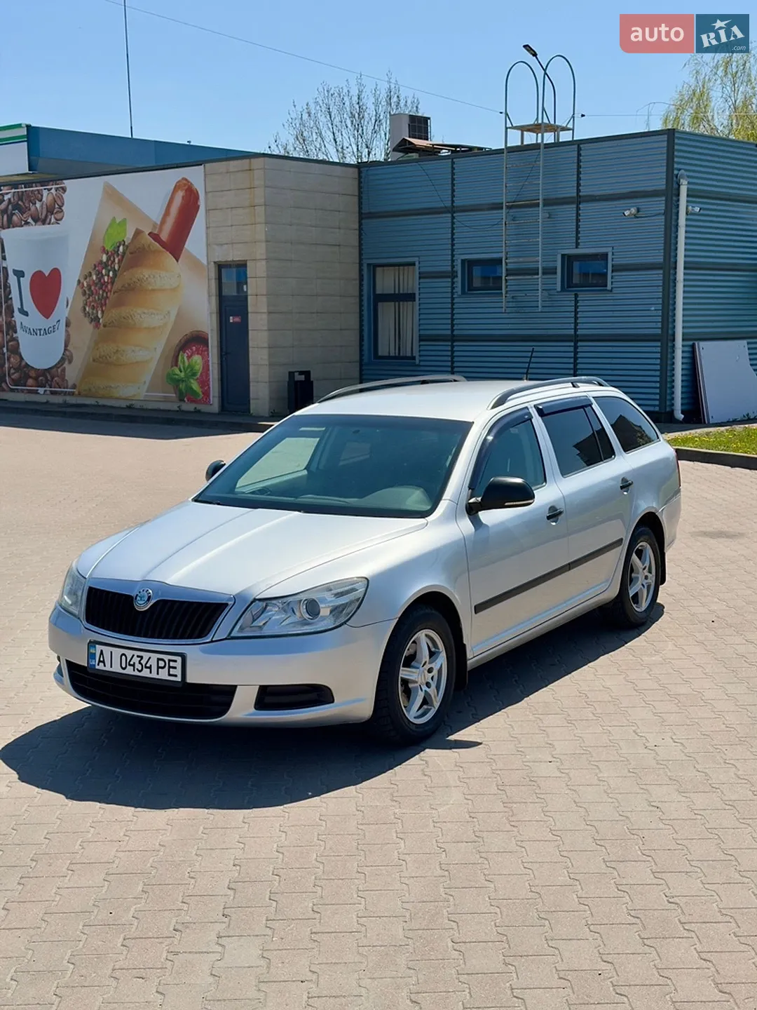 2010 Skoda Octavia - мініатюра 3