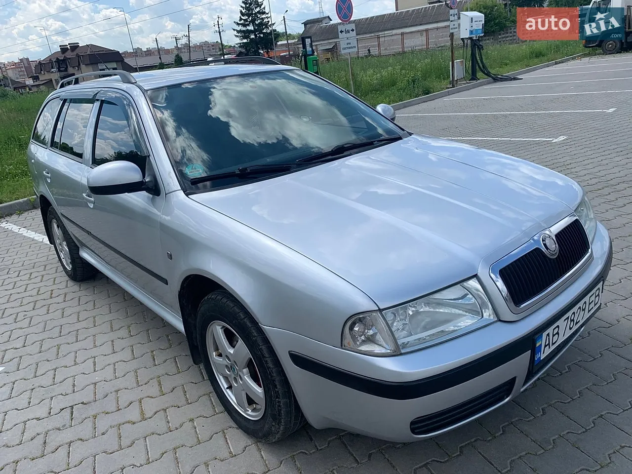 2011 Skoda Octavia - мініатюра 17