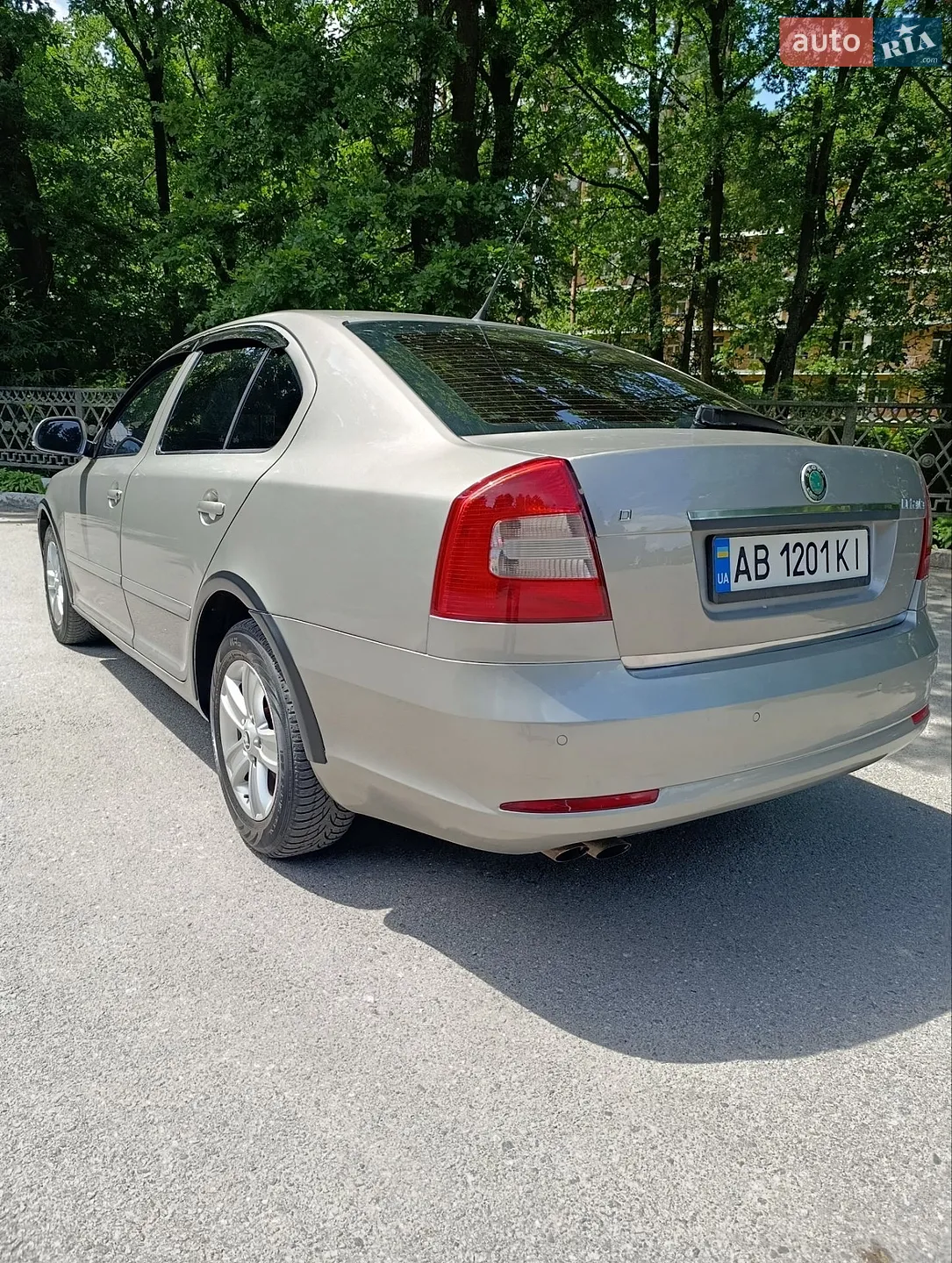 2010 Skoda Octavia - мініатюра 9
