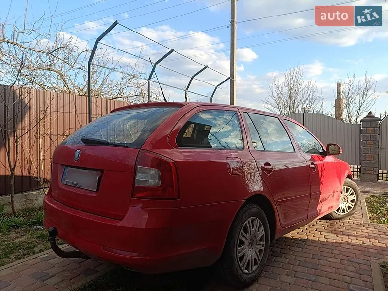 Skoda Octavia 2010 VIN TMBHK61Z0A8033998 фото оголошення 4 з 39