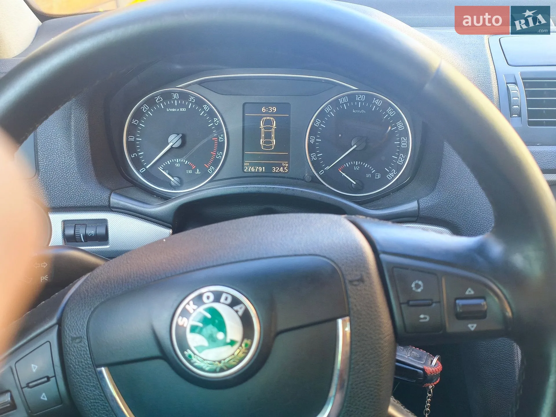 2010 Skoda Octavia - мініатюра 16