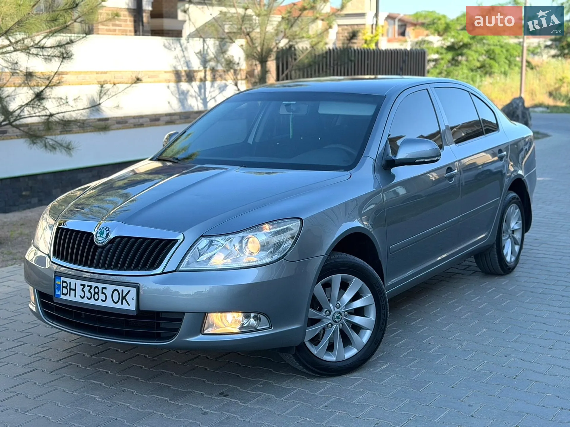 2011 Skoda Octavia - мініатюра 2