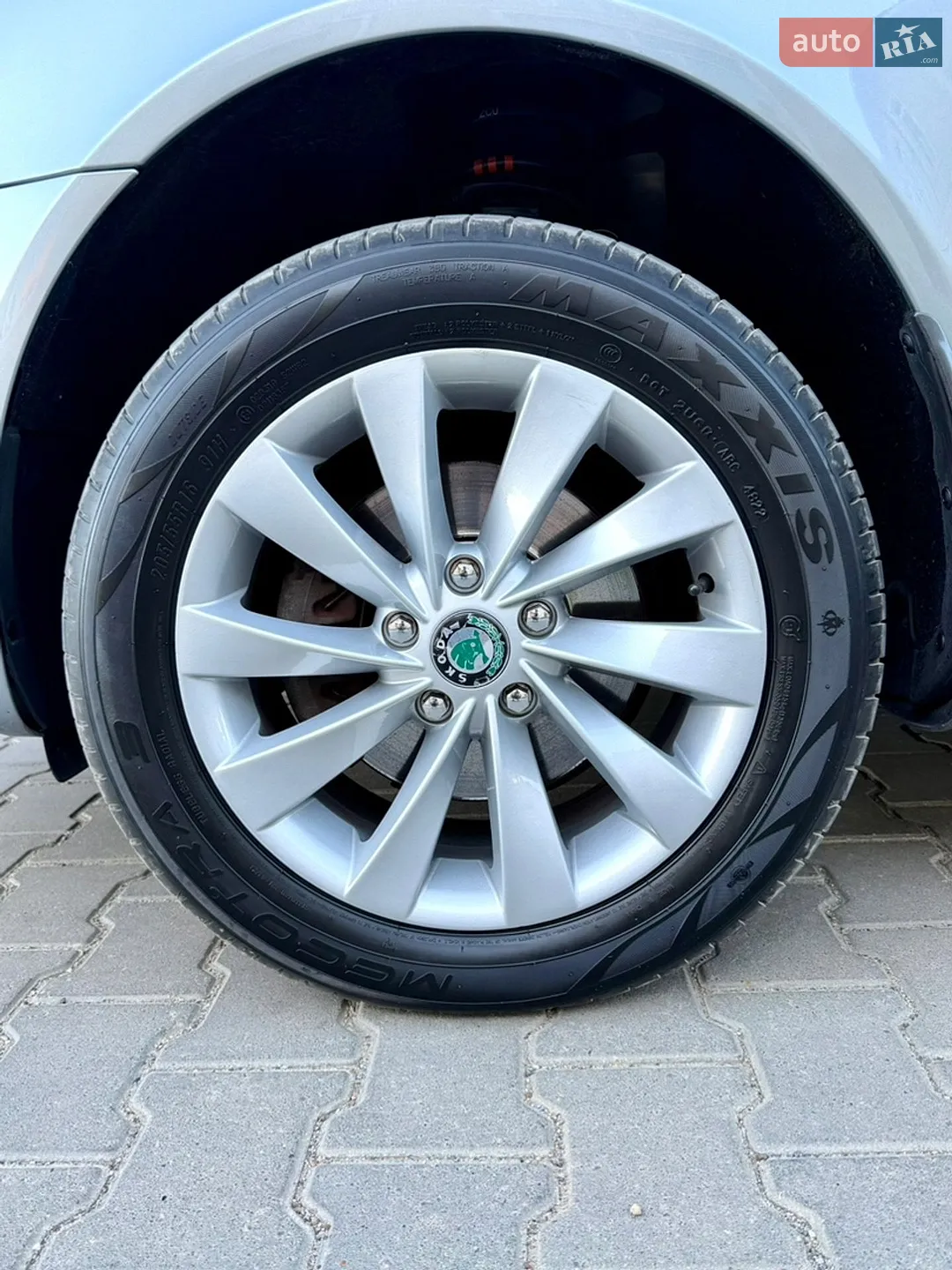 2011 Skoda Octavia - мініатюра 109