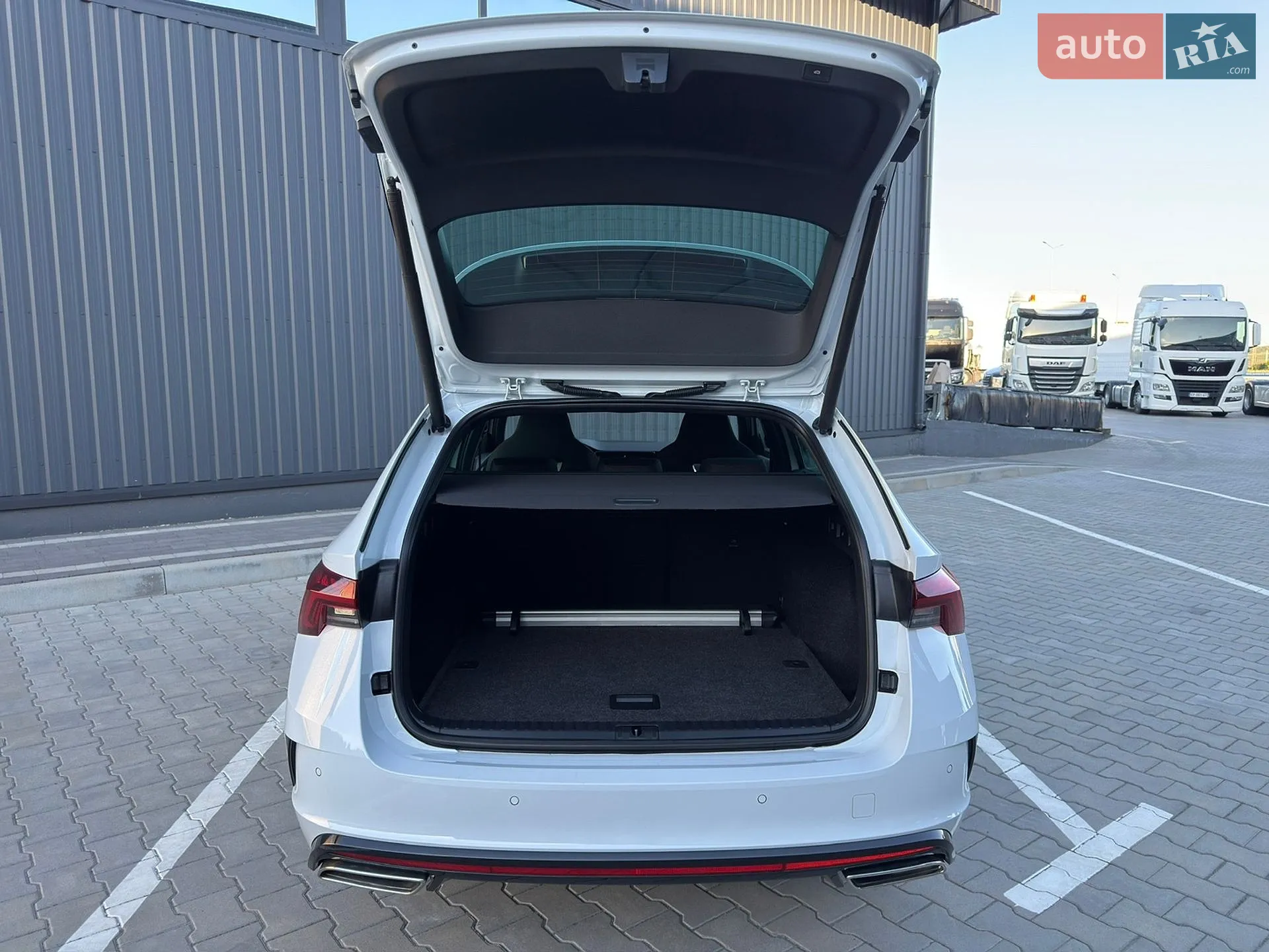 2021 Skoda Octavia - мініатюра 38