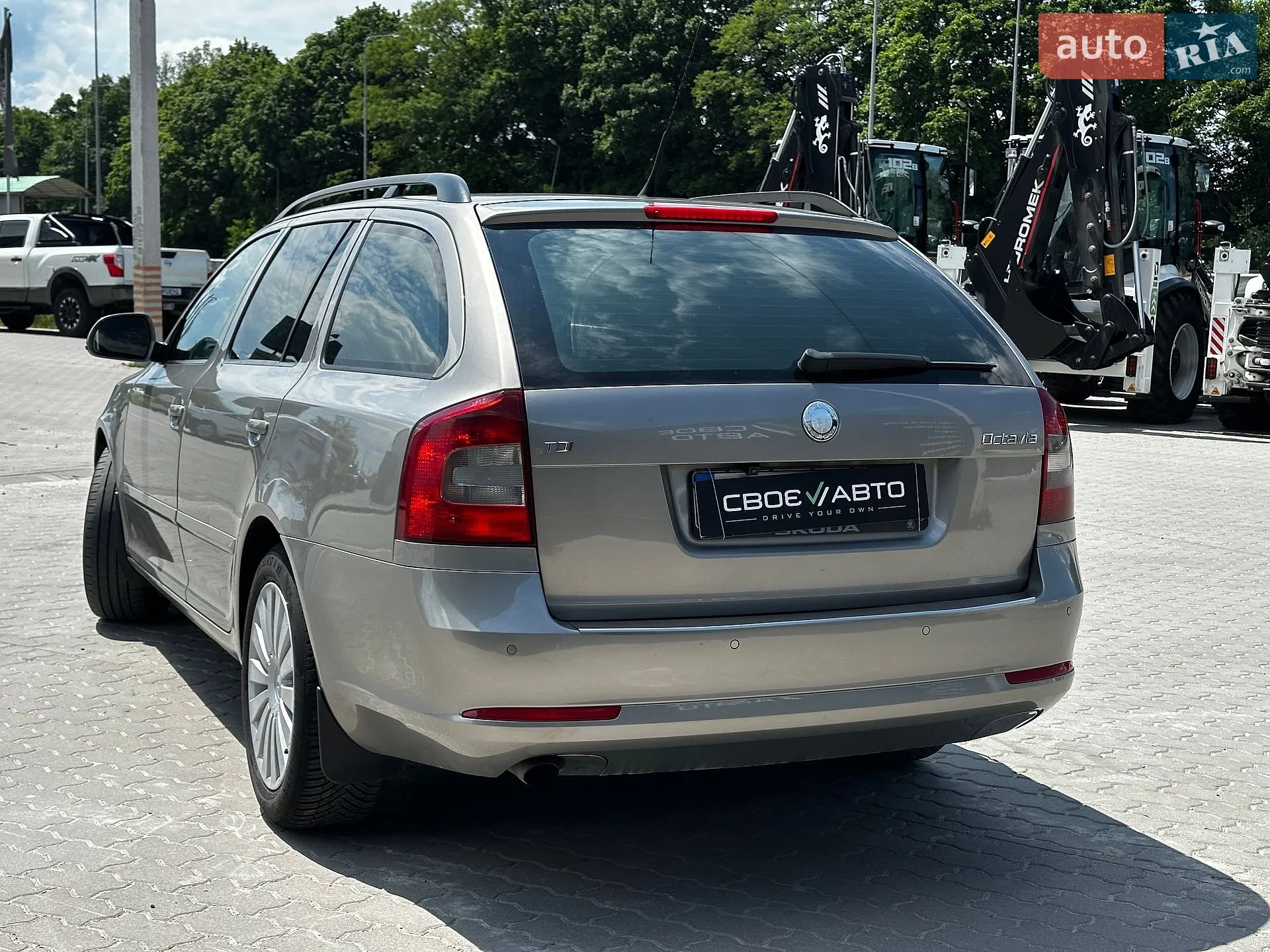 2011 Skoda Octavia - мініатюра 9