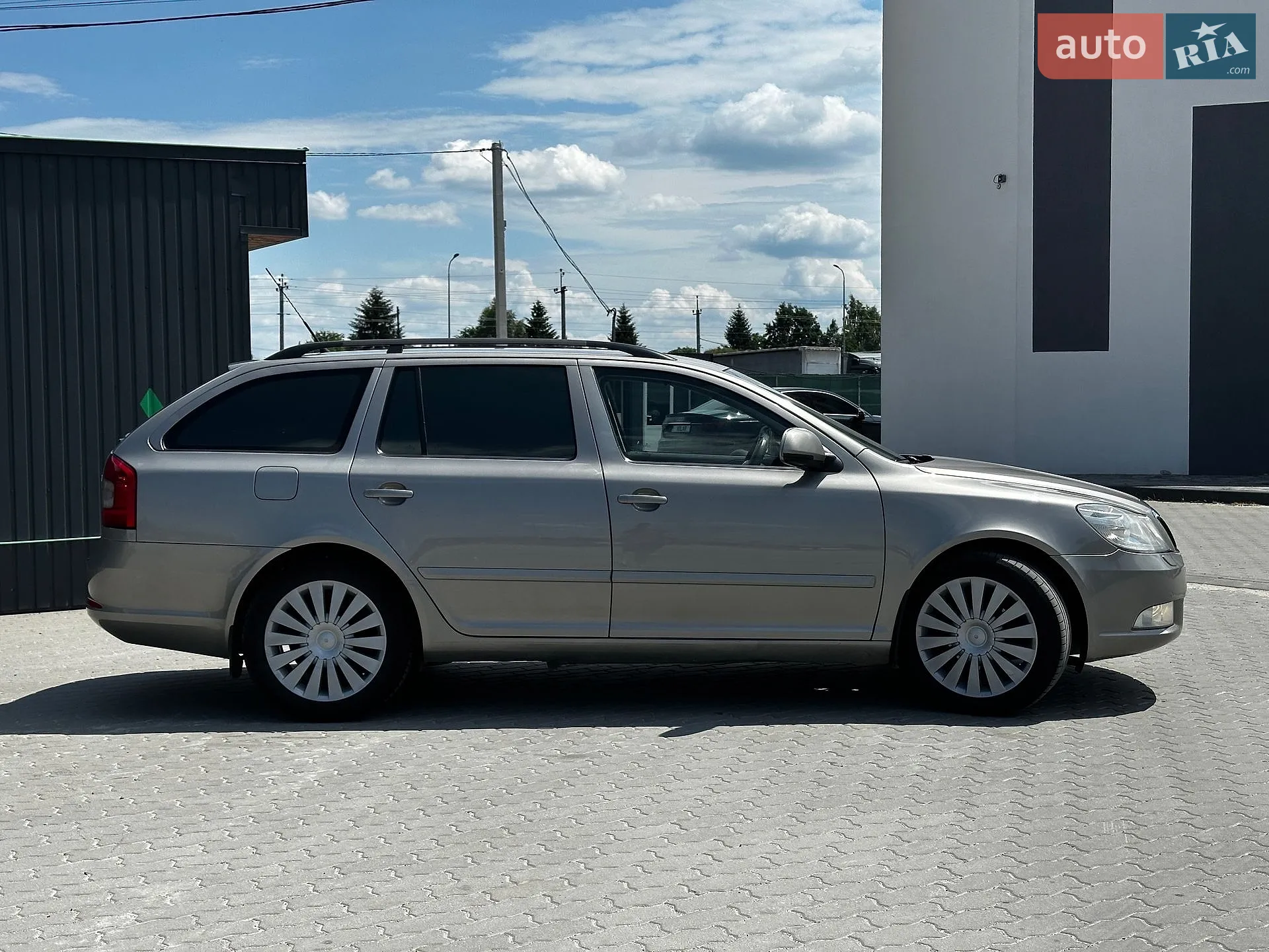 2011 Skoda Octavia - мініатюра 15