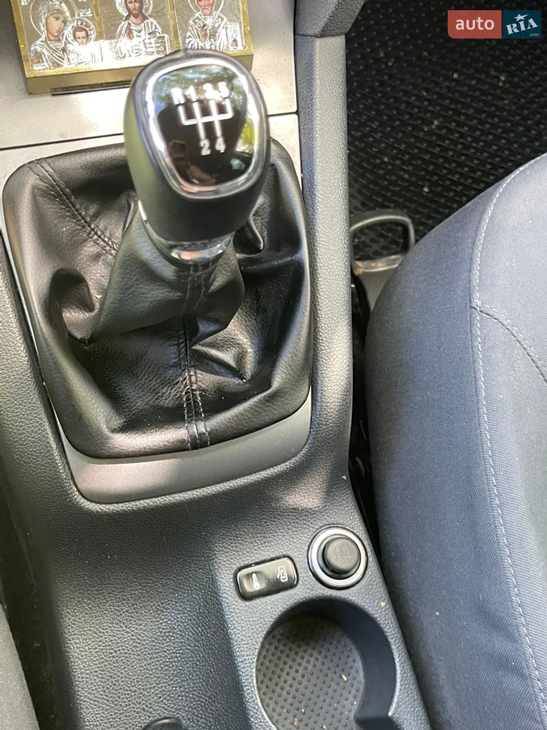 2011 Skoda Octavia - мініатюра 12