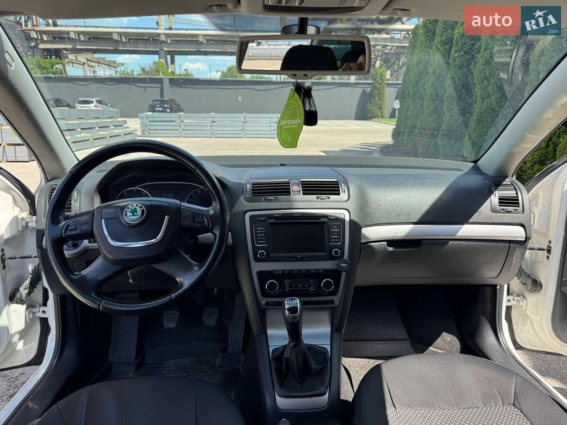 2010 Skoda Octavia - мініатюра 9