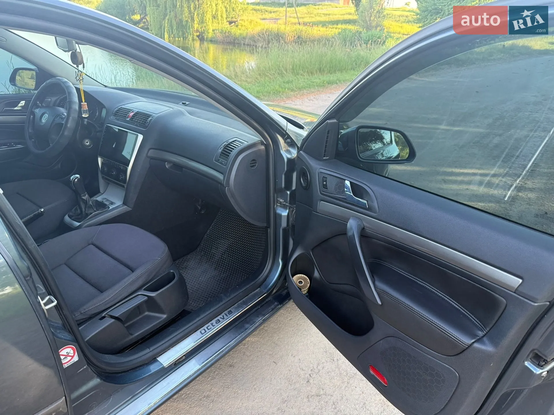 Skoda Octavia 2005 VIN TMBGA61ZX52063887 фото оголошення 36 з 44