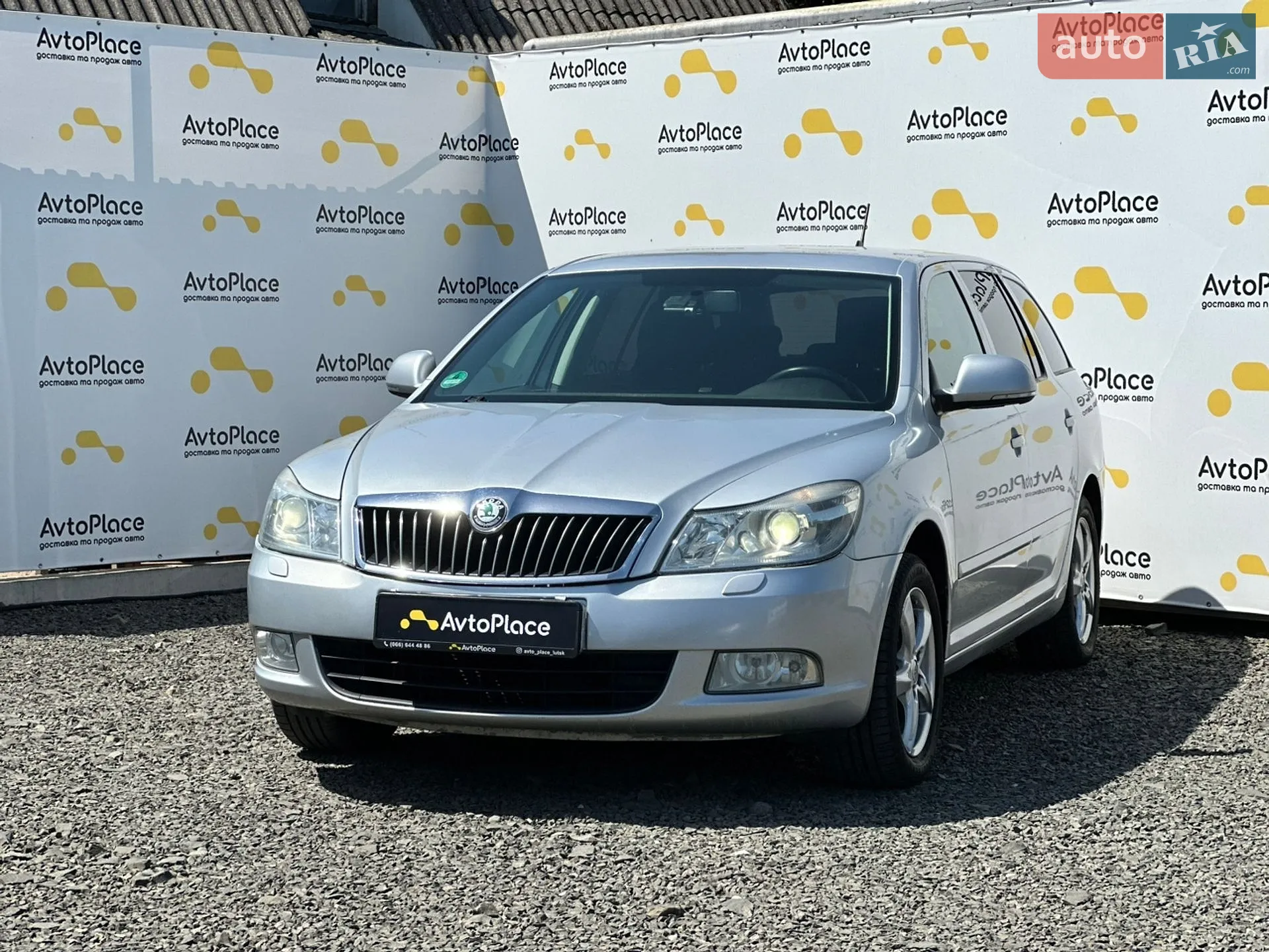 2011 Skoda Octavia - мініатюра 2