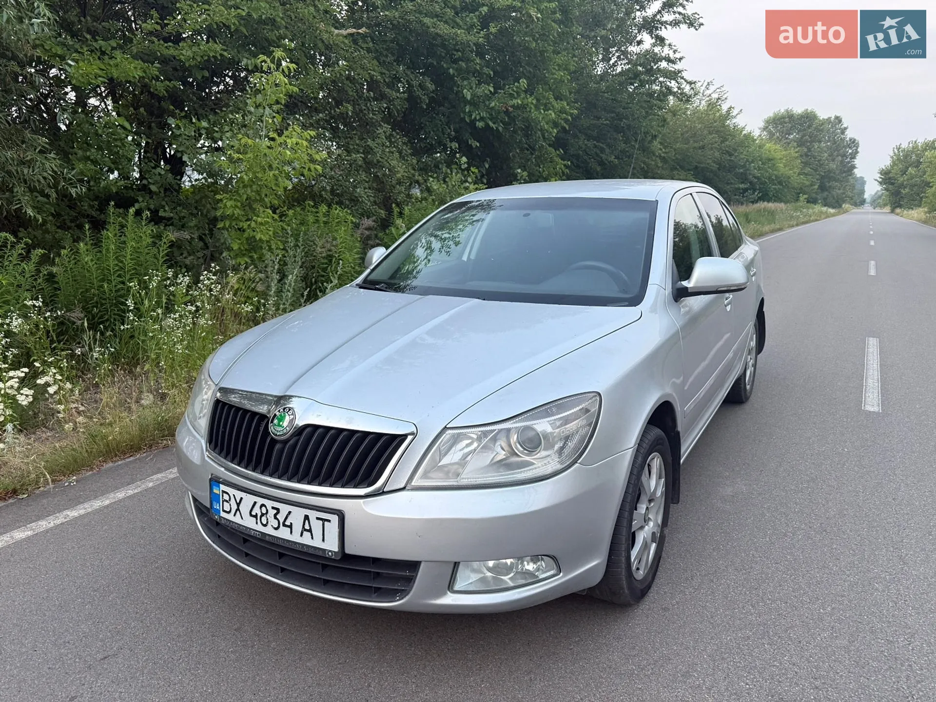 2010 Skoda Octavia - мініатюра 2