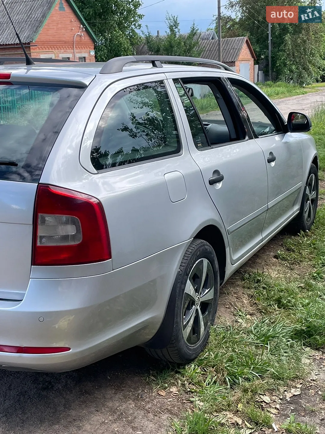 2010 Skoda Octavia - мініатюра 8