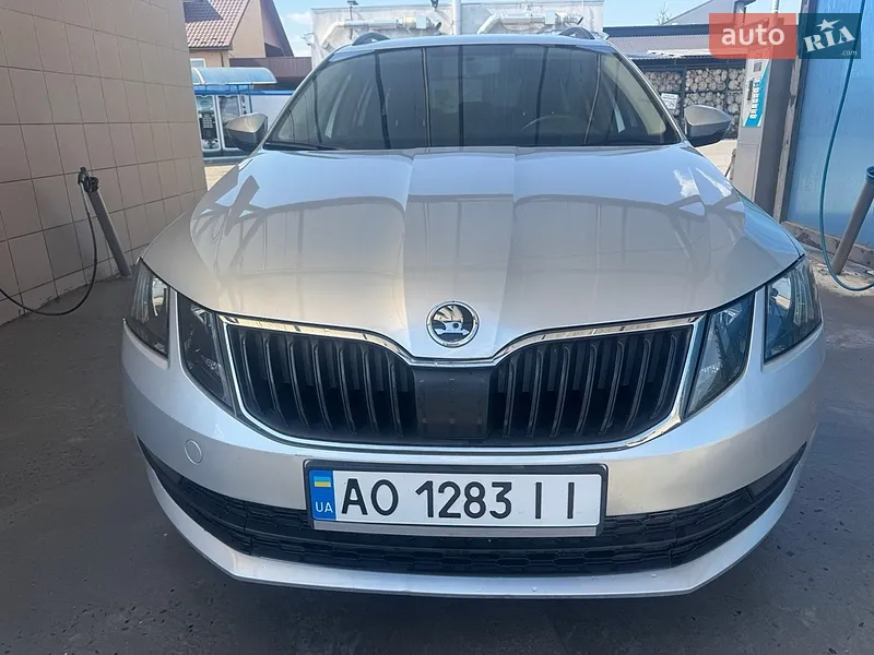 Skoda Octavia 2018 VIN TMBJG7NE2J0341060 фото оголошення 6 з 38