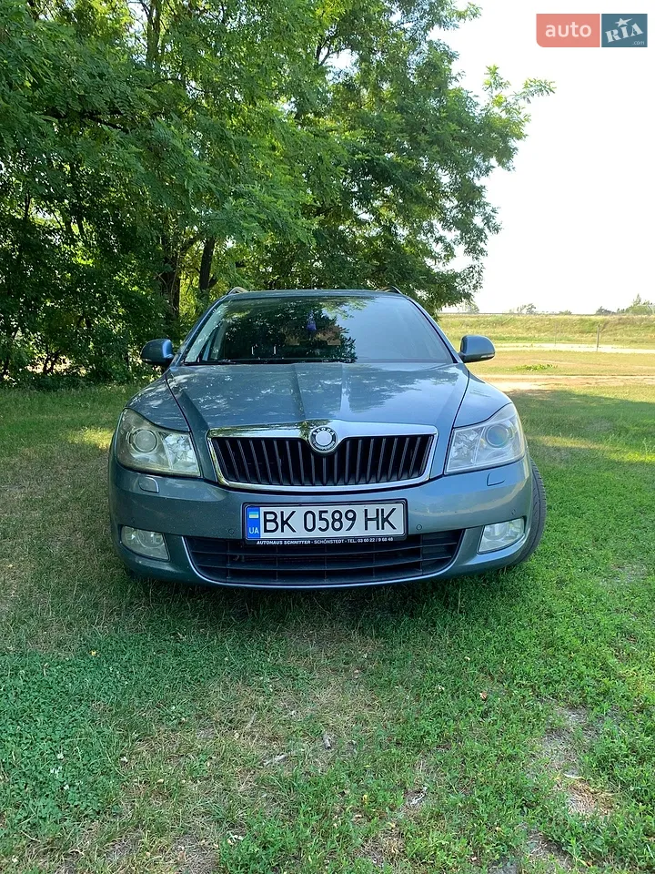 2010 Skoda Octavia - мініатюра 21