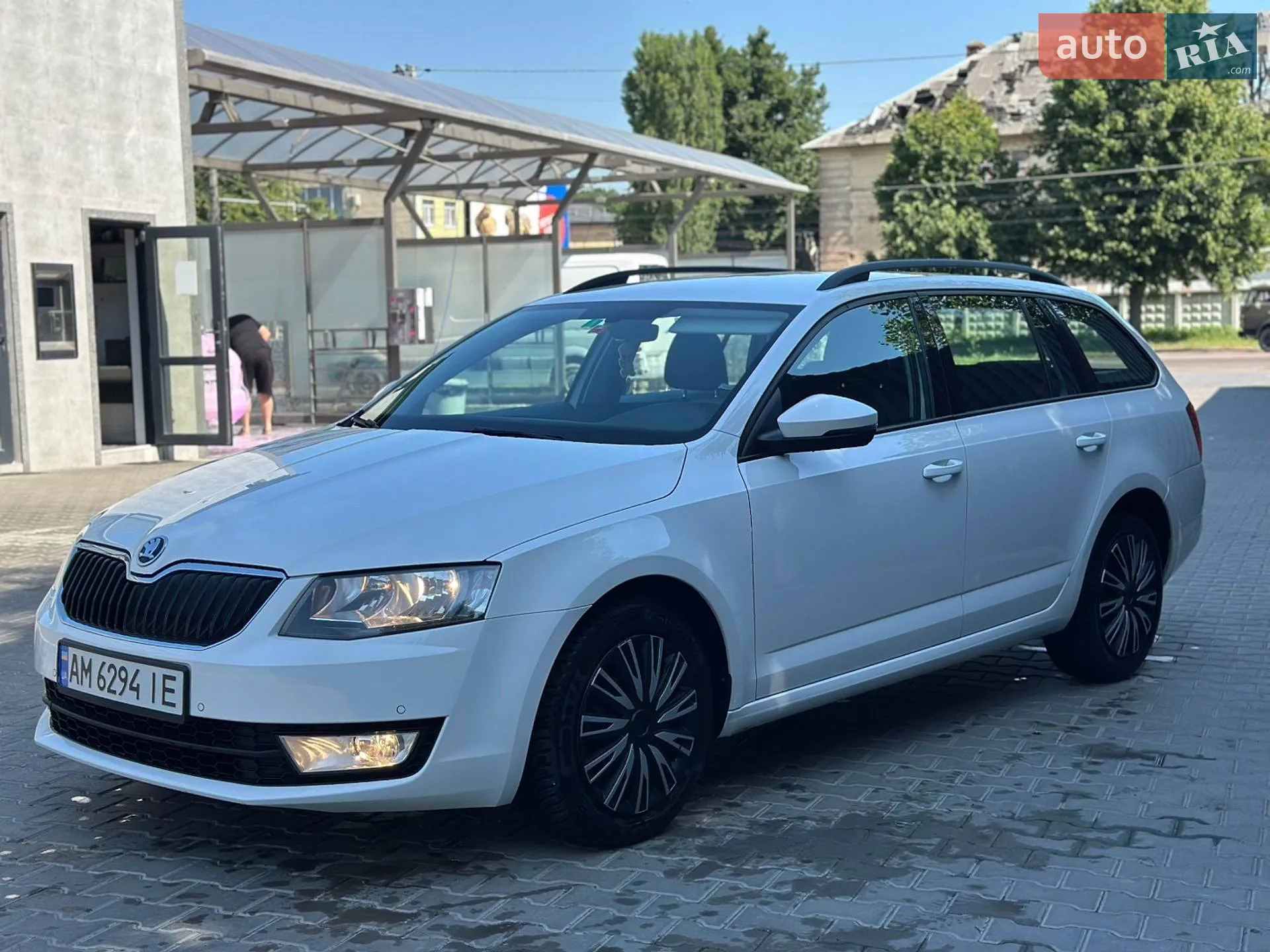 Skoda Octavia 2016 VIN TMBJG7NEXH0141926 фото оголошення 2 з 6
