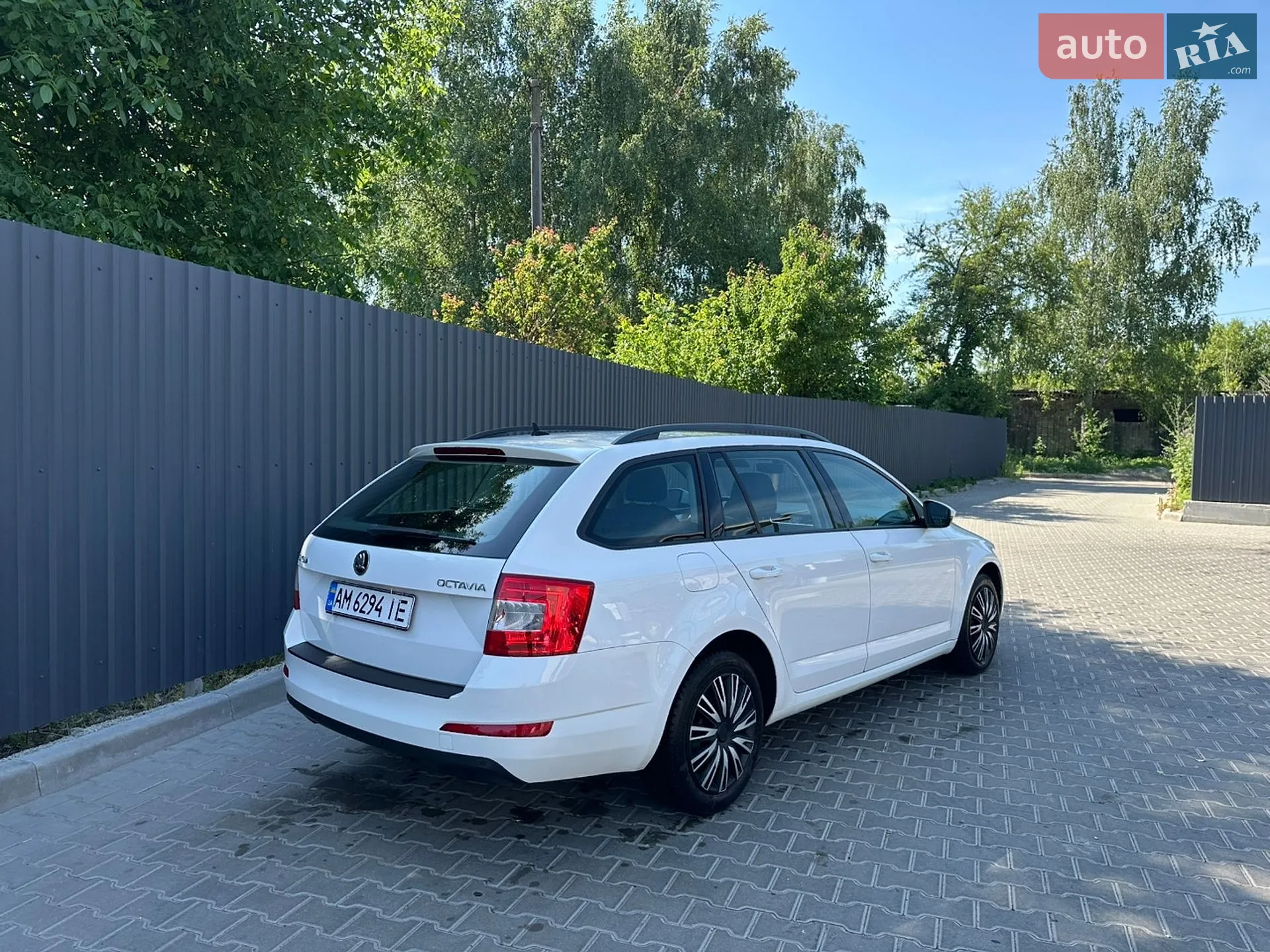 Skoda Octavia 2016 VIN TMBJG7NEXH0141926 фото оголошення 3 з 6