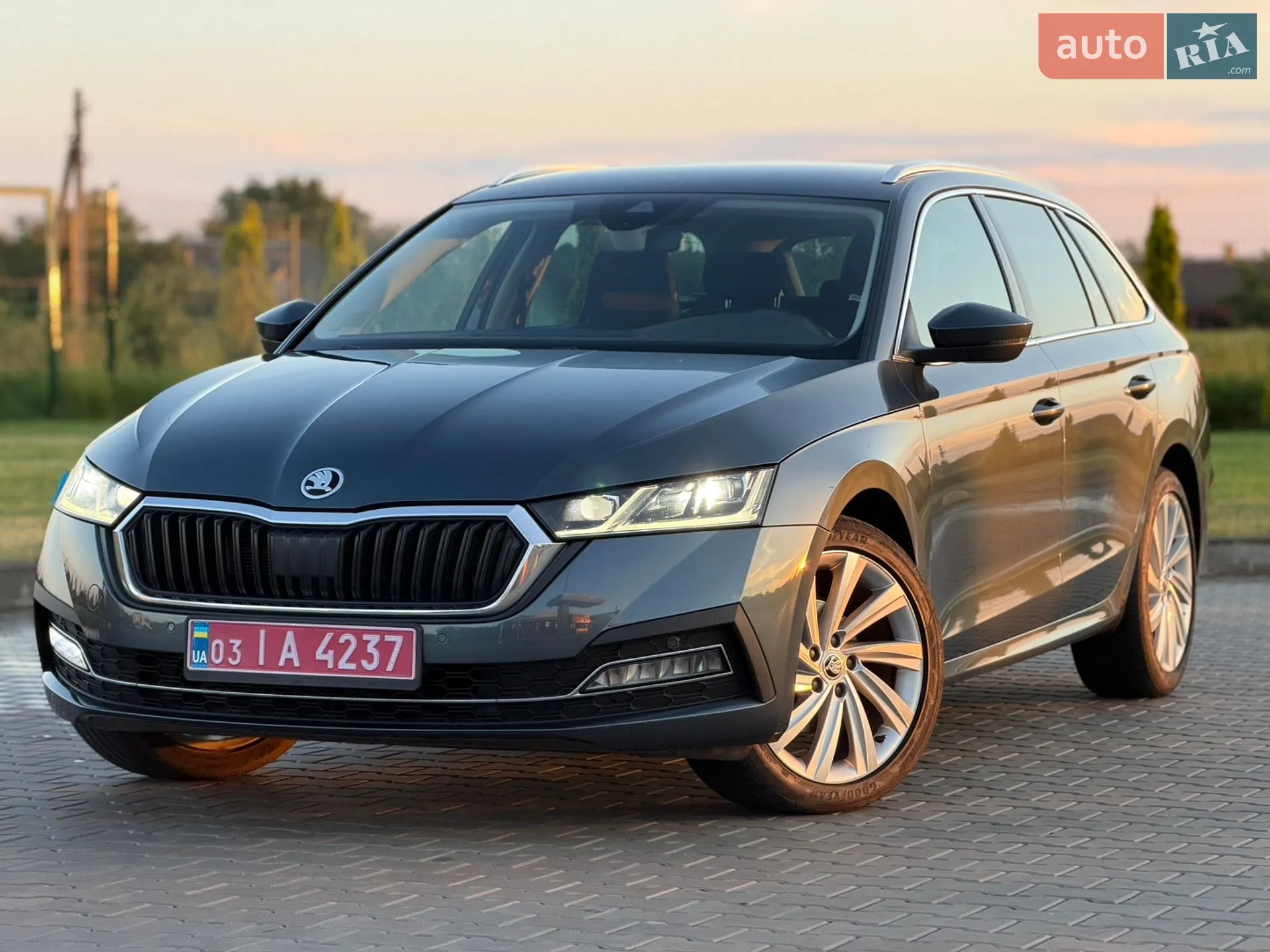 2020 Skoda Octavia - фото 1