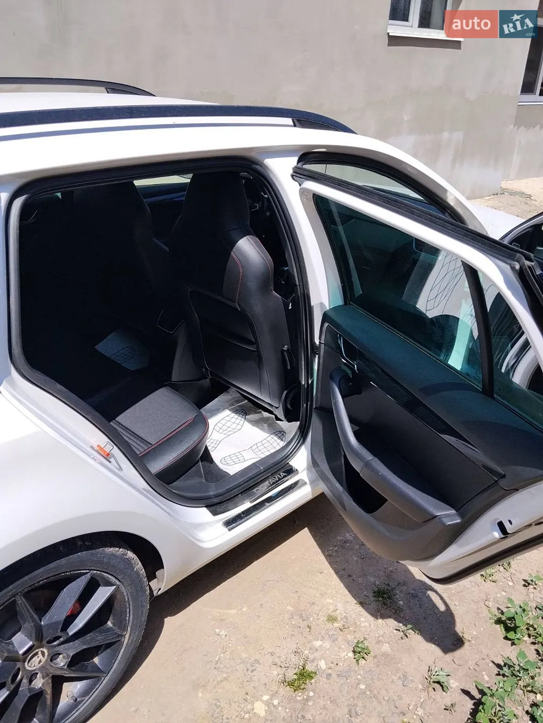 2015 Skoda Octavia - мініатюра 8