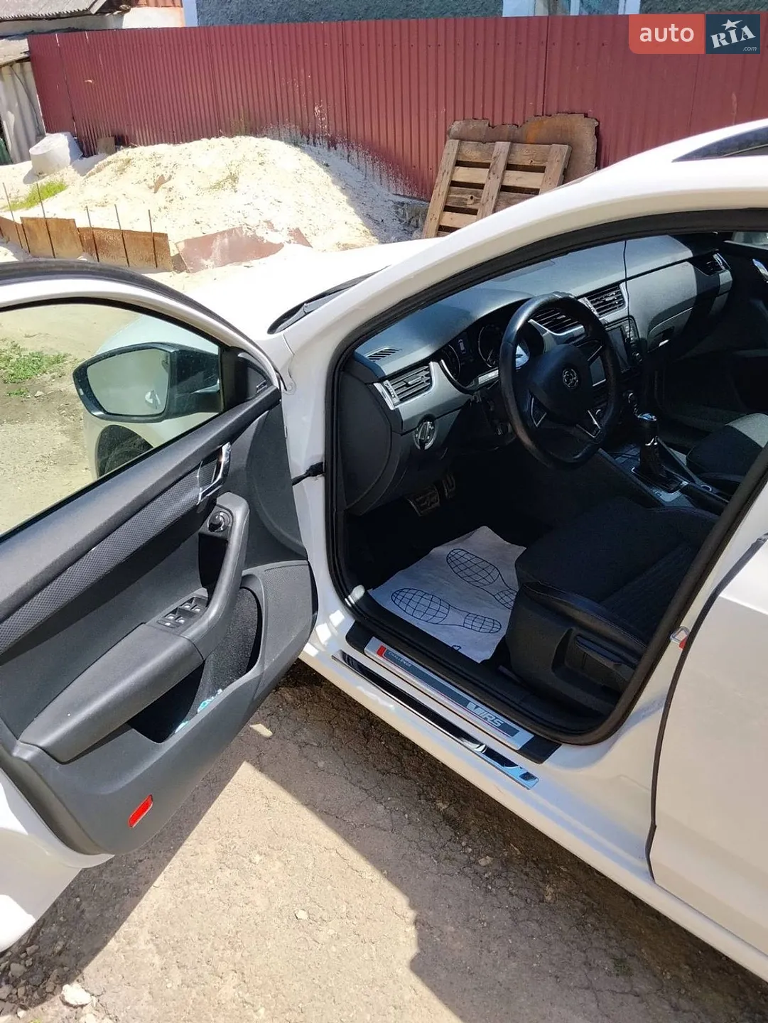 2015 Skoda Octavia - мініатюра 24