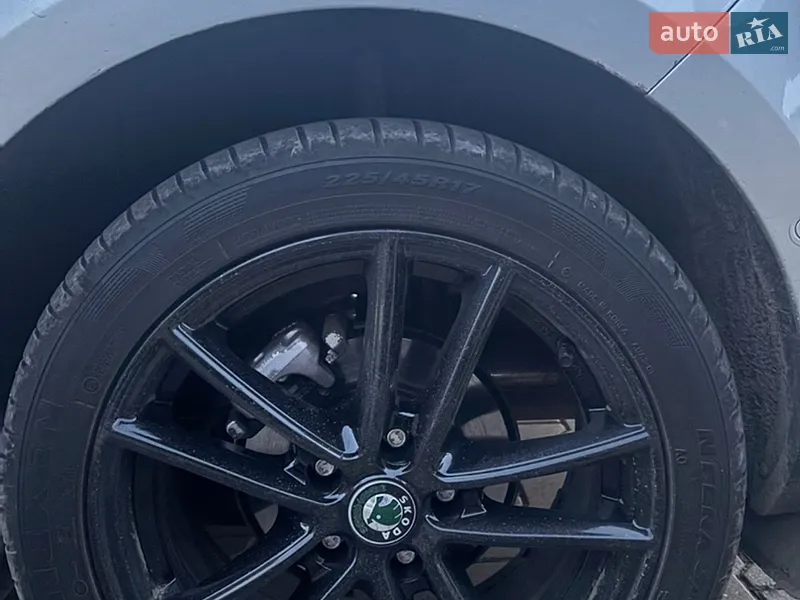 Skoda Octavia 2013 VIN TMBAJ7NE2E0068242 фото оголошення 10 з 40