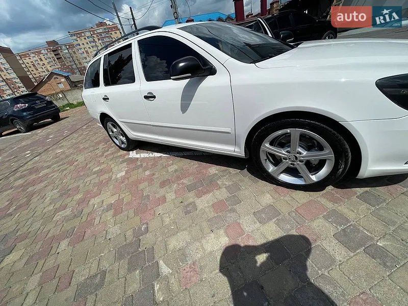 Skoda Octavia 2011 VIN TMBTTC1Z9C2024762 фото оголошення 7 з 57