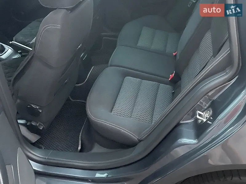 Skoda Octavia 2010 VIN TMBKE61Z2B2082900 фото оголошення 8 з 52