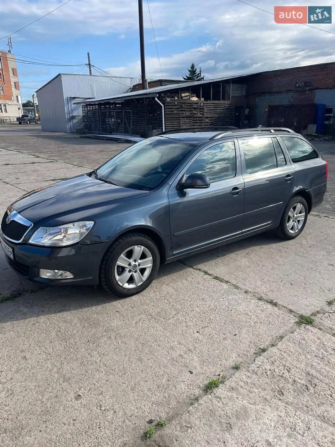 2011 Skoda Octavia - мініатюра 2