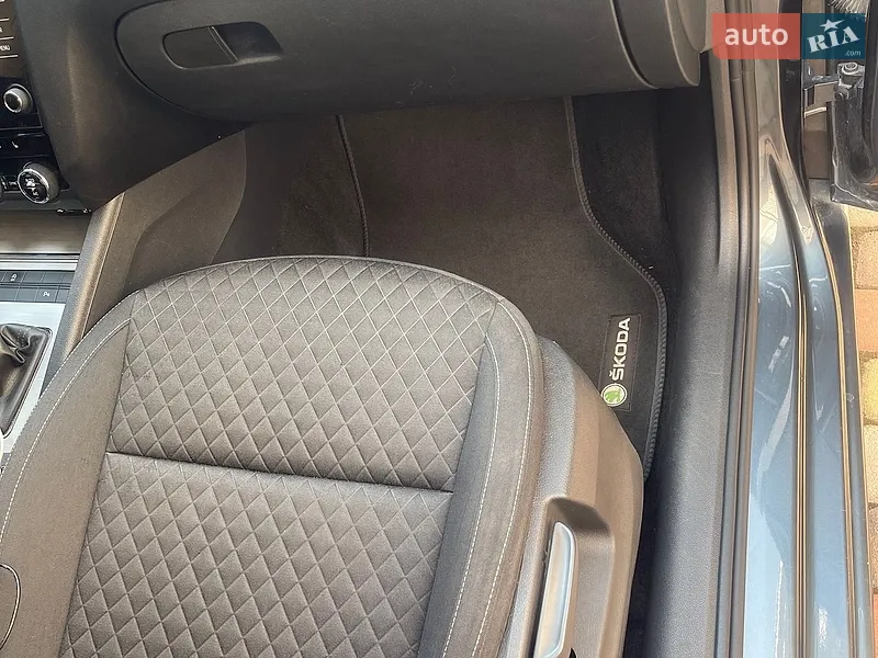 Skoda Octavia 2017 VIN TMBJJ7NE8J0092653 фото оголошення 18 з 55