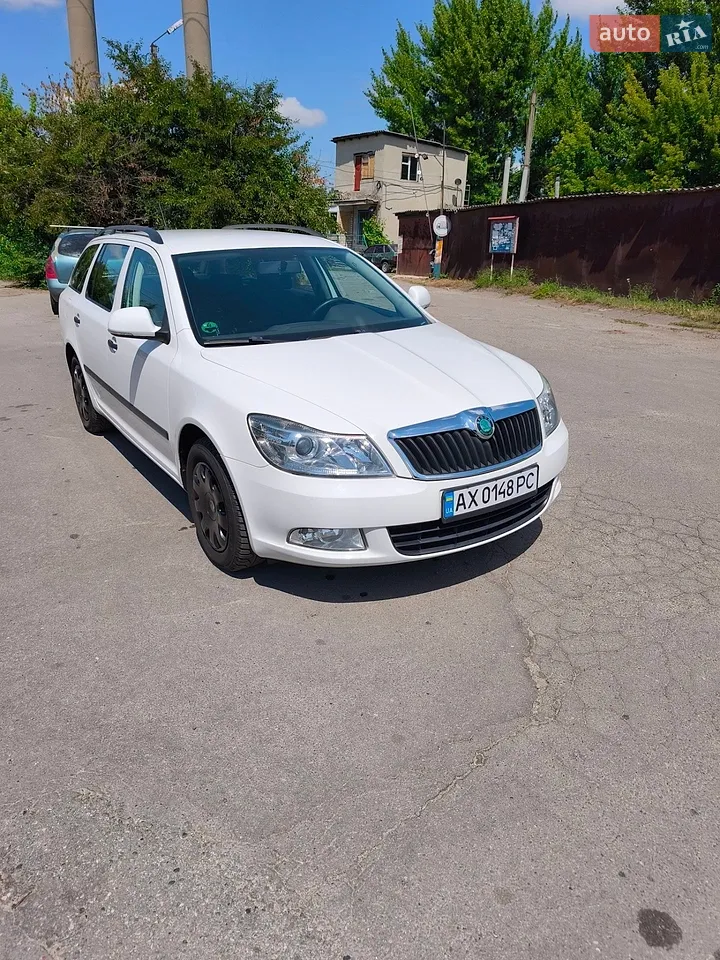 2011 Skoda Octavia - мініатюра 28