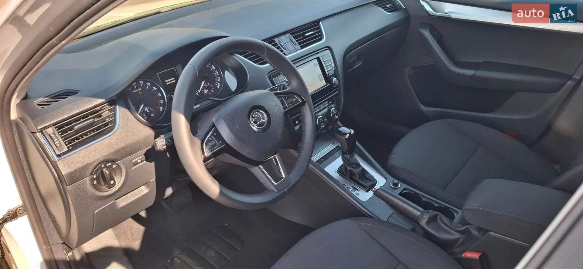 2016 Skoda Octavia - мініатюра 23