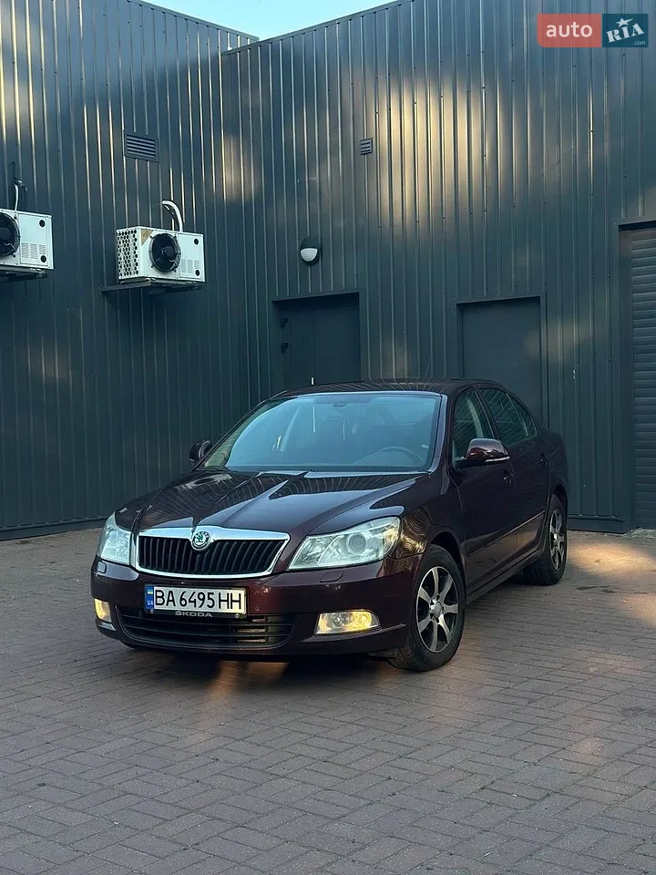 2010 Skoda Octavia - мініатюра 15