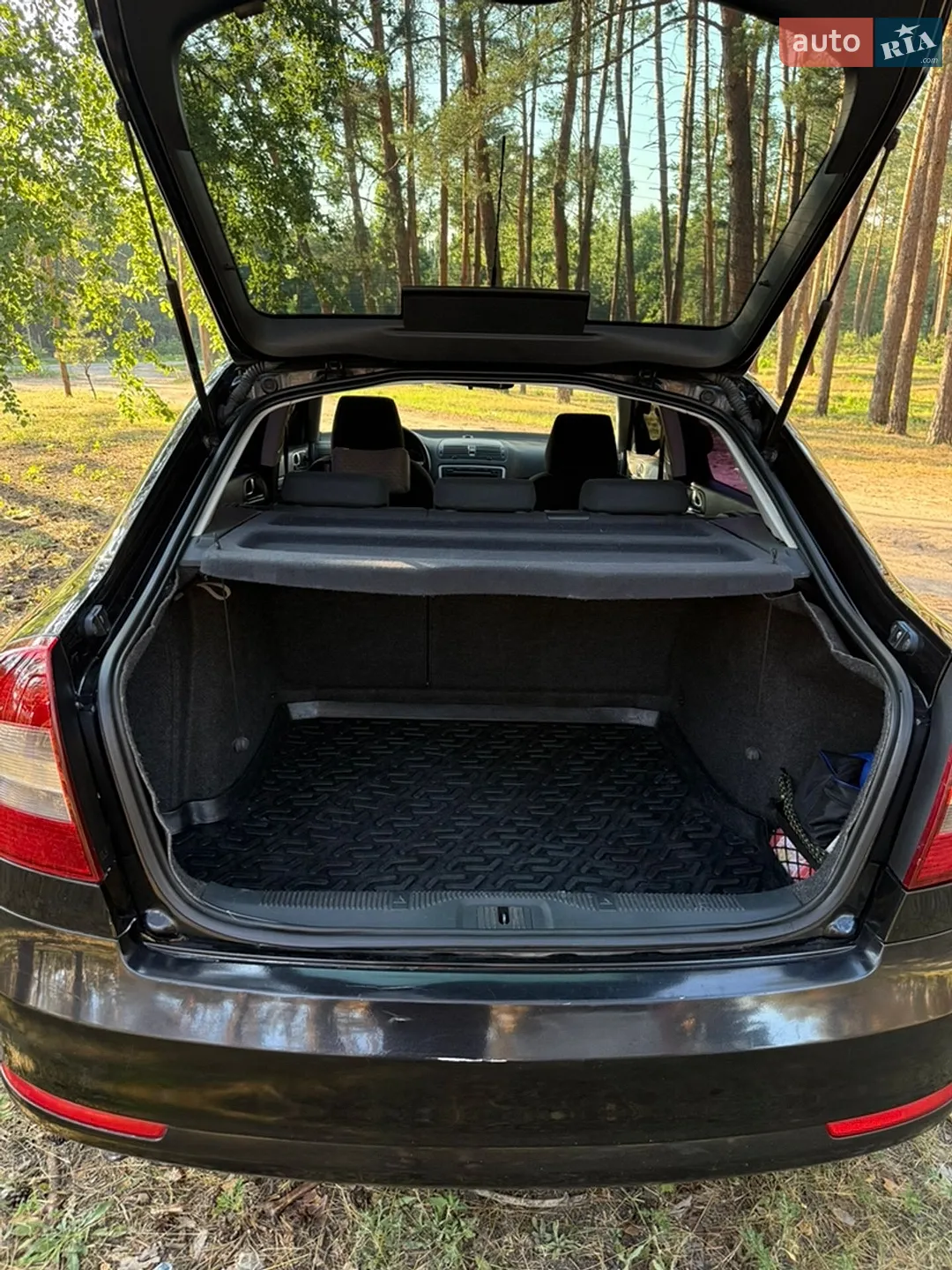 2010 Skoda Octavia - мініатюра 12