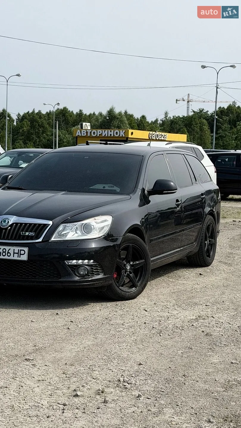 2010 Skoda Octavia - мініатюра 2